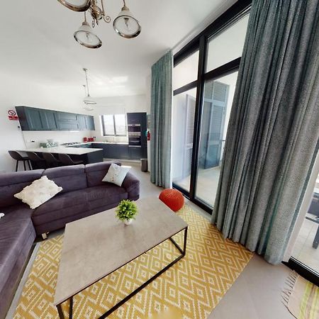 St Julians Central Luxury Apartment San Ġiljan Buitenkant foto